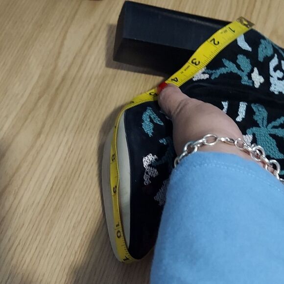 Rebecca Minkoff Bojana Embroidered Black Suede Boots Sz 9.5 - Picture 15 of 15